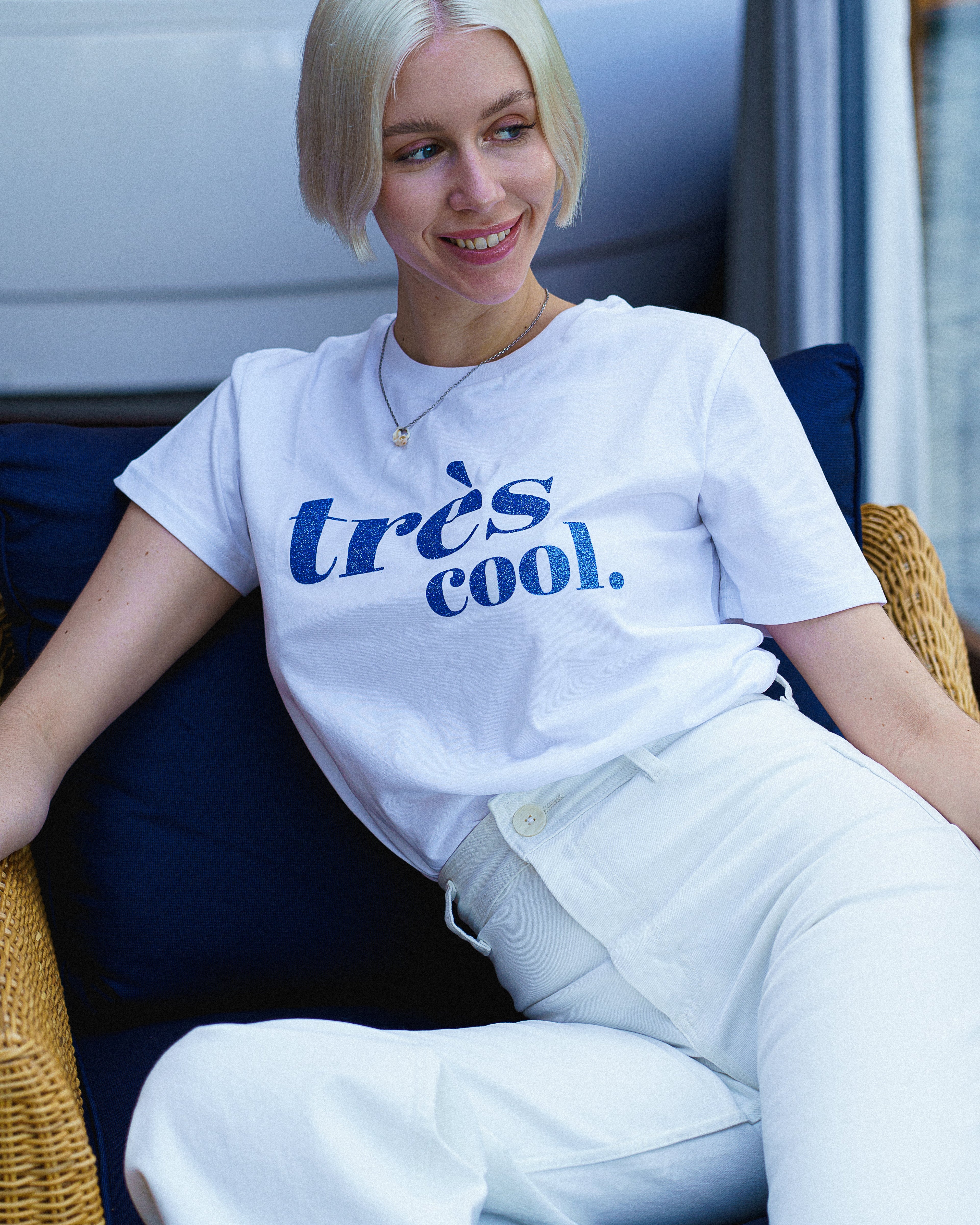 Très cool T‑Shirt – weiß / dunkelblau Glitzer